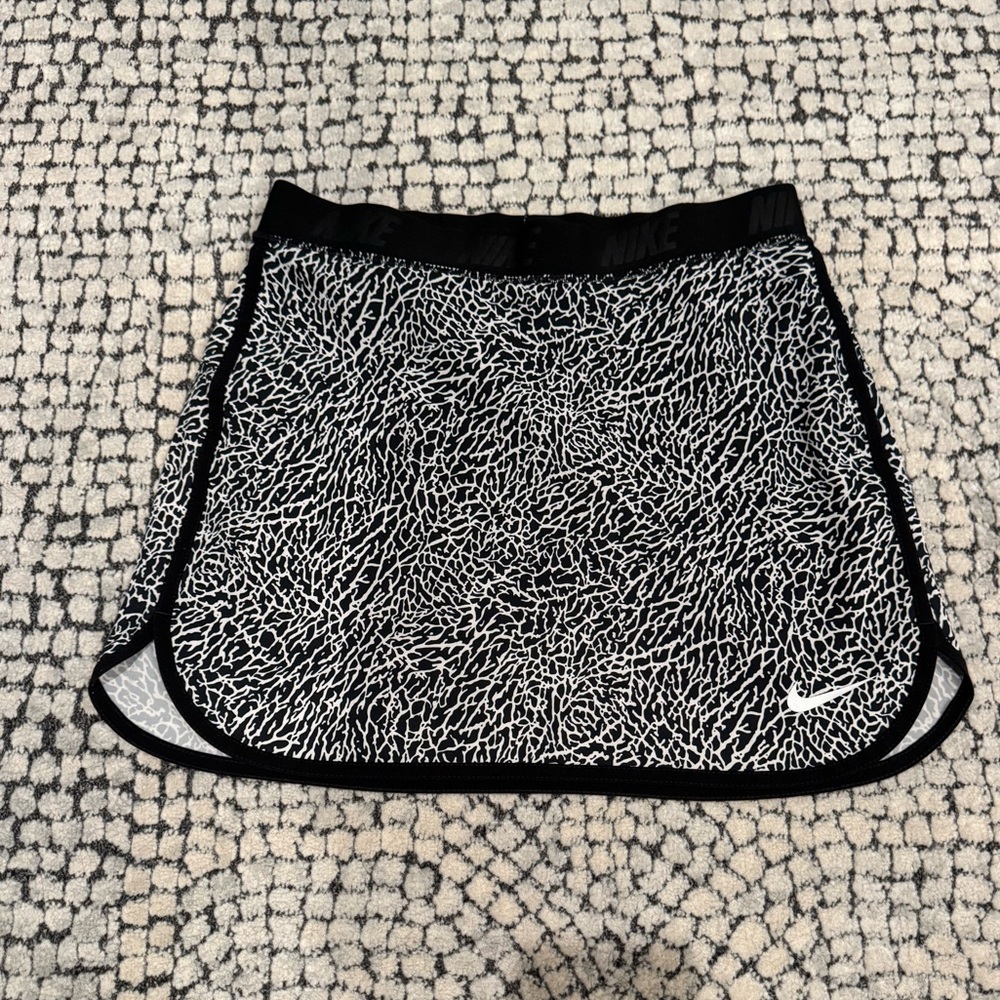 Nike Black and White Patterned Mini Skirt